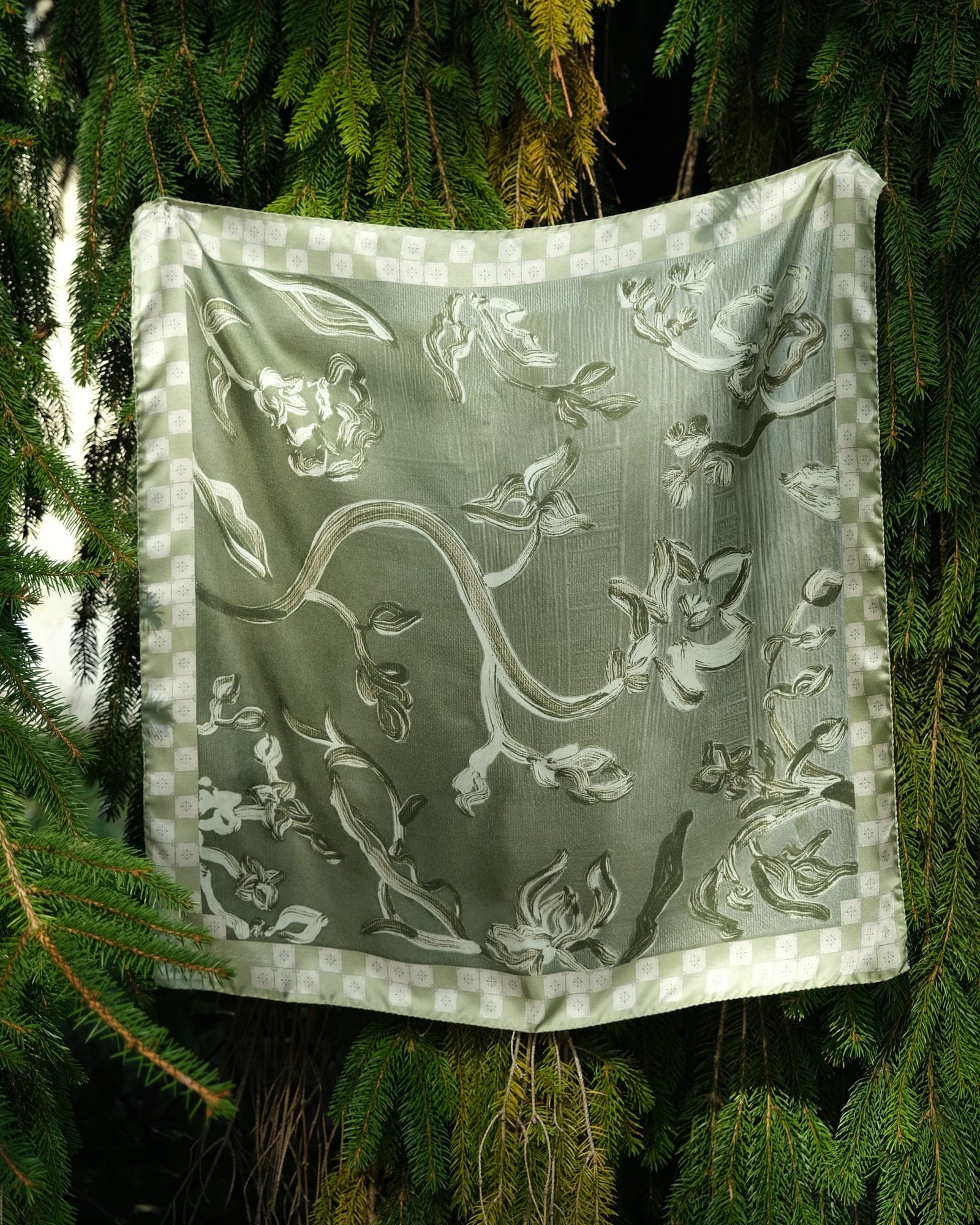 Flores Foulard Verde (1/3)