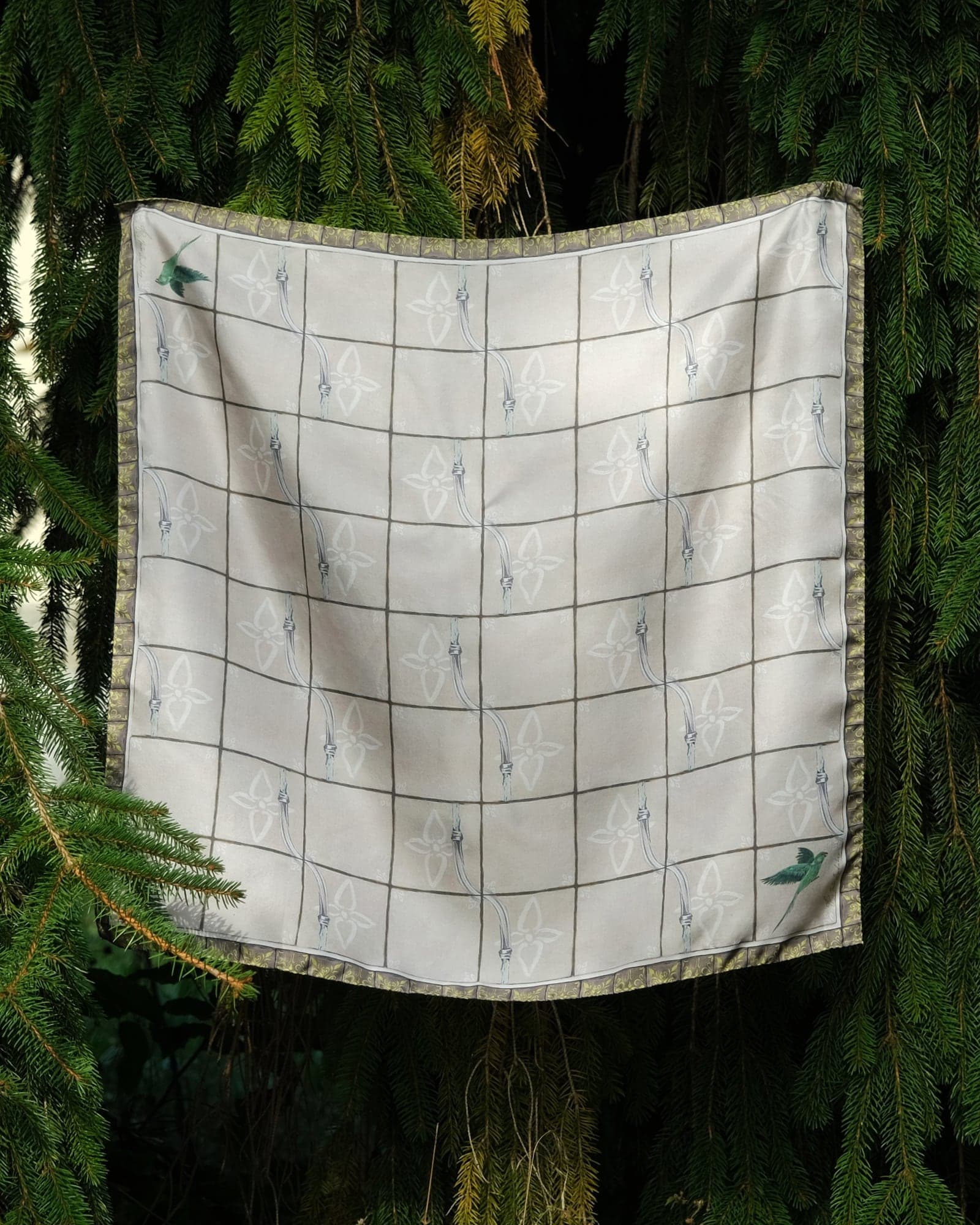 Pedra Perdida Foulard (1/4)